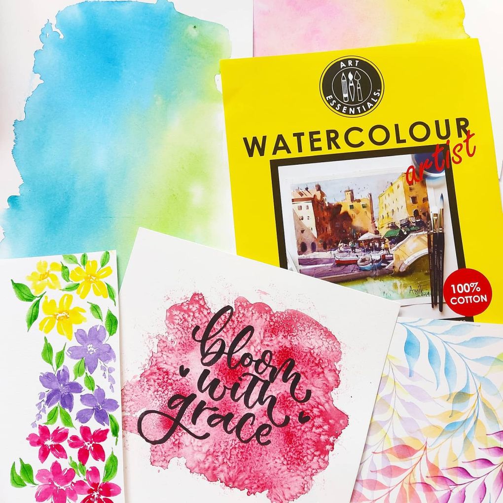 Uxcell 48 Sheets Watercolor Postcards, 4x6 Inch Rounded Corners Cold Pressed Red