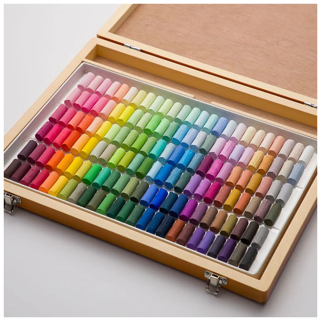 Holbein Artists' Soft Pastels - Set of 150 | Art Lounge